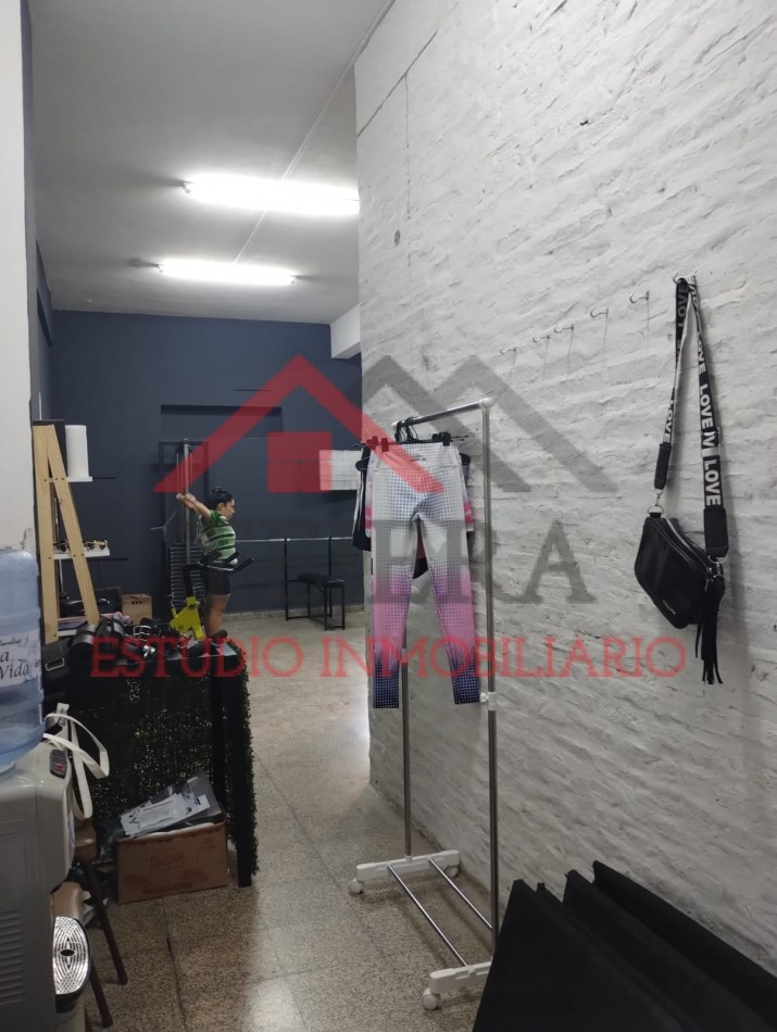 VENTA EN BLOCK LOCALES COMERCIALES- DEPTOS
