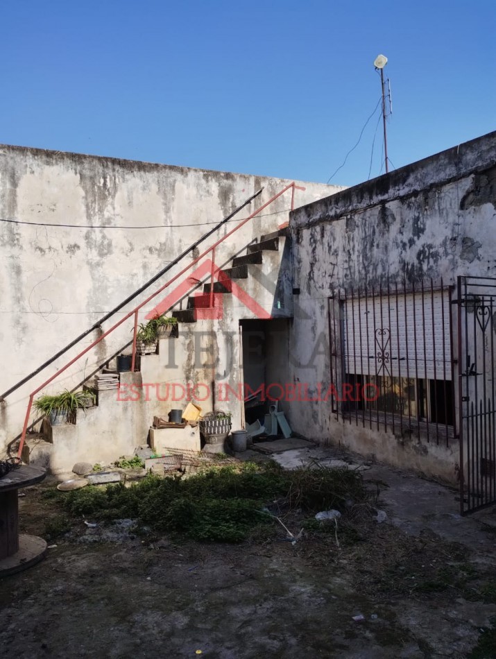 VENTA CASA Y DEPTO