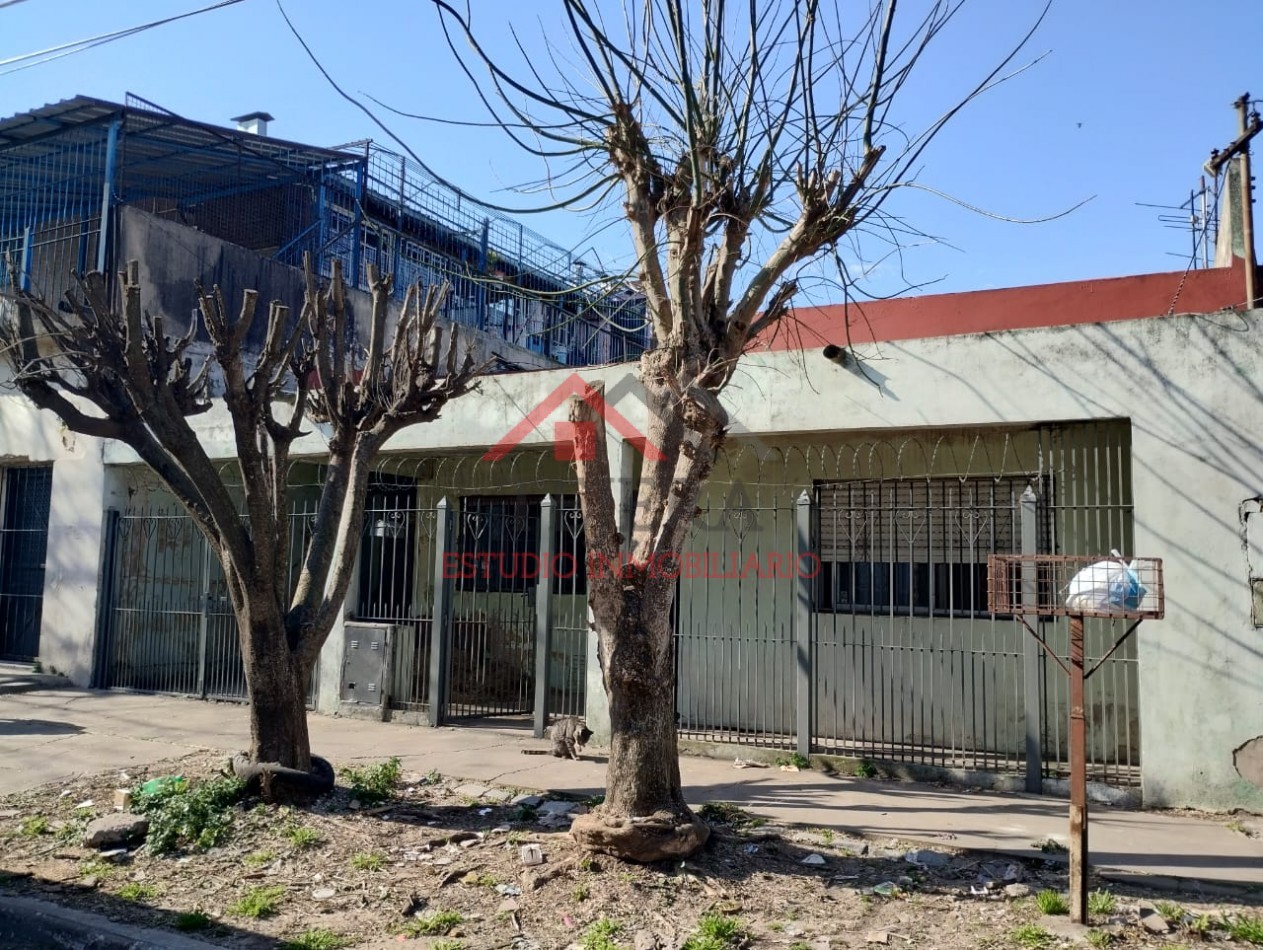 VENTA CASA Y DEPTO
