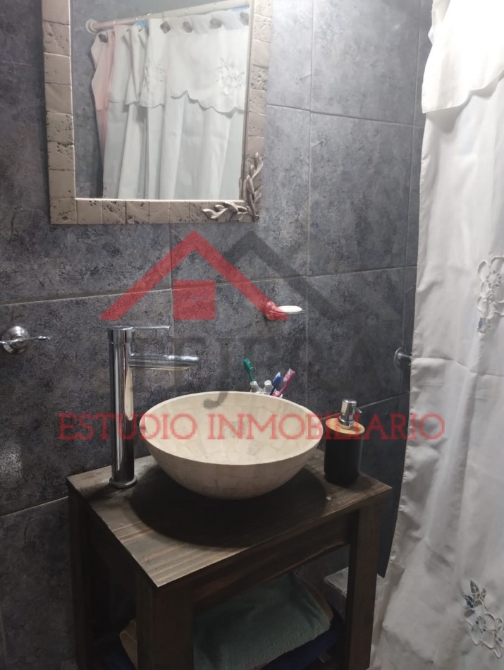 VENTA CASA Y DEPTO SOBRE AV JUAN DOMINGO PERON- ZEBALLOS