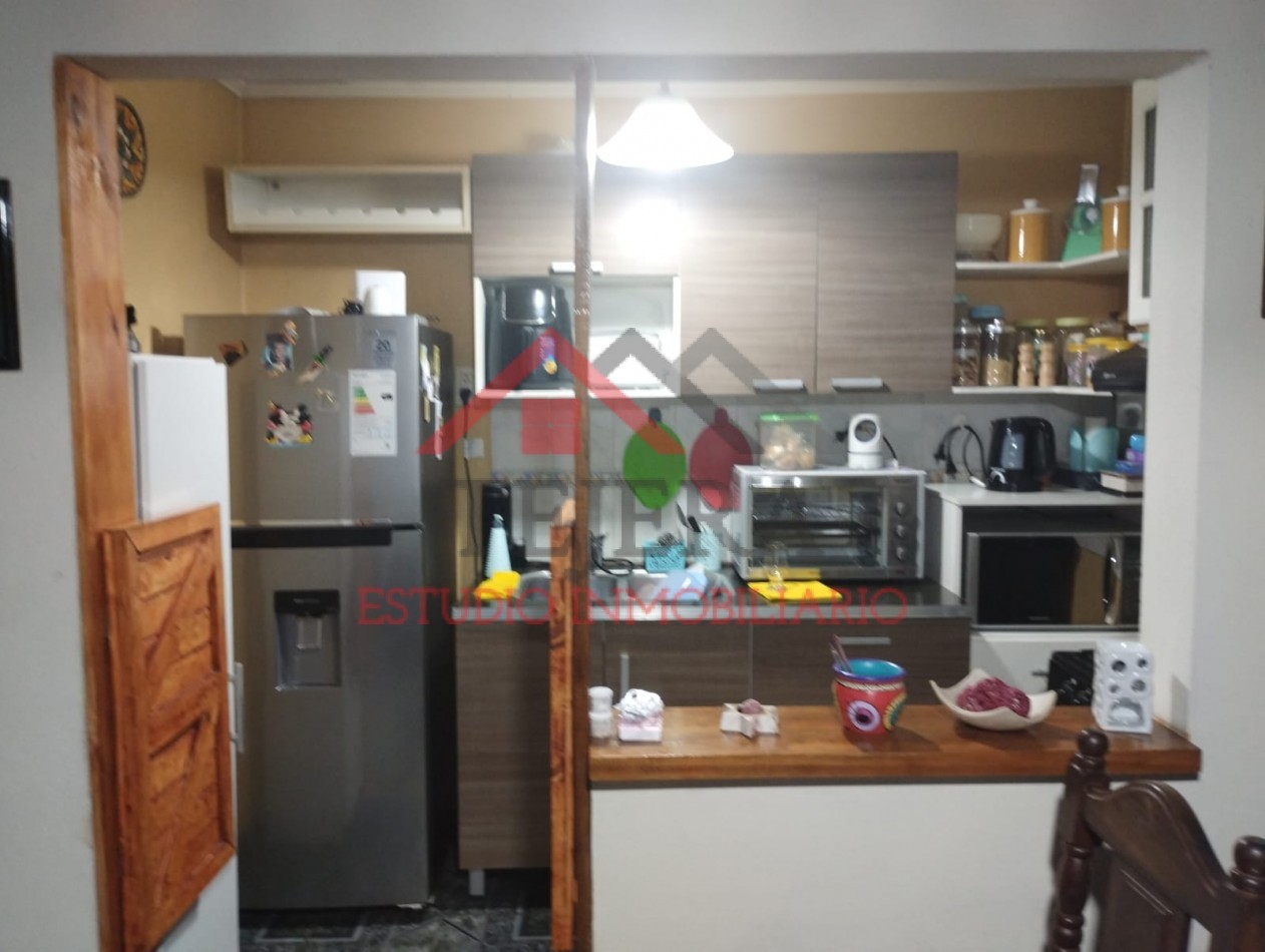 VENTA CASA Y DEPTO SOBRE AV JUAN DOMINGO PERON- ZEBALLOS