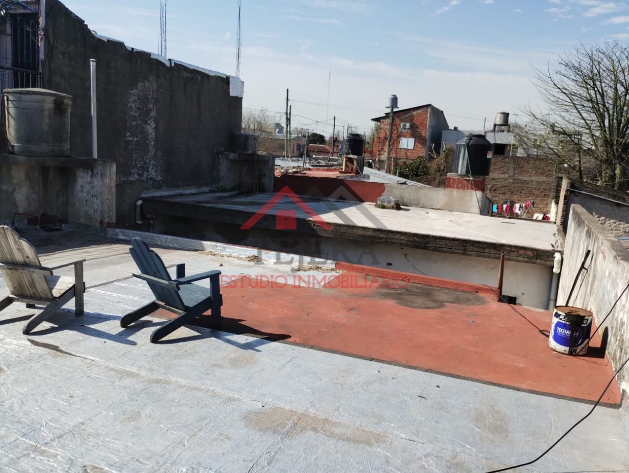 VENTA CASA Y DEPTO