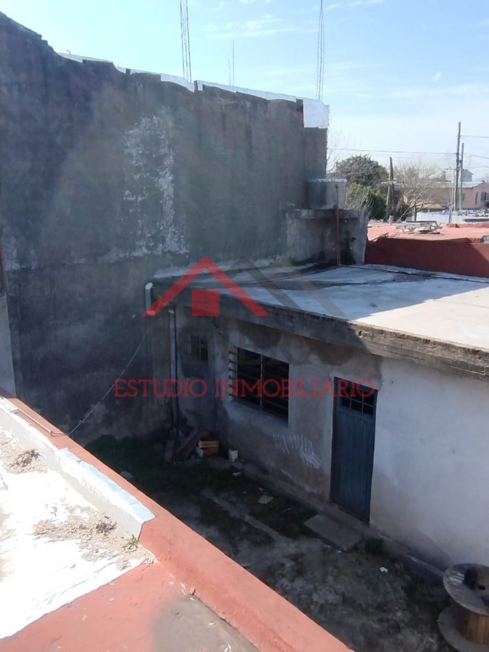 VENTA CASA Y DEPTO